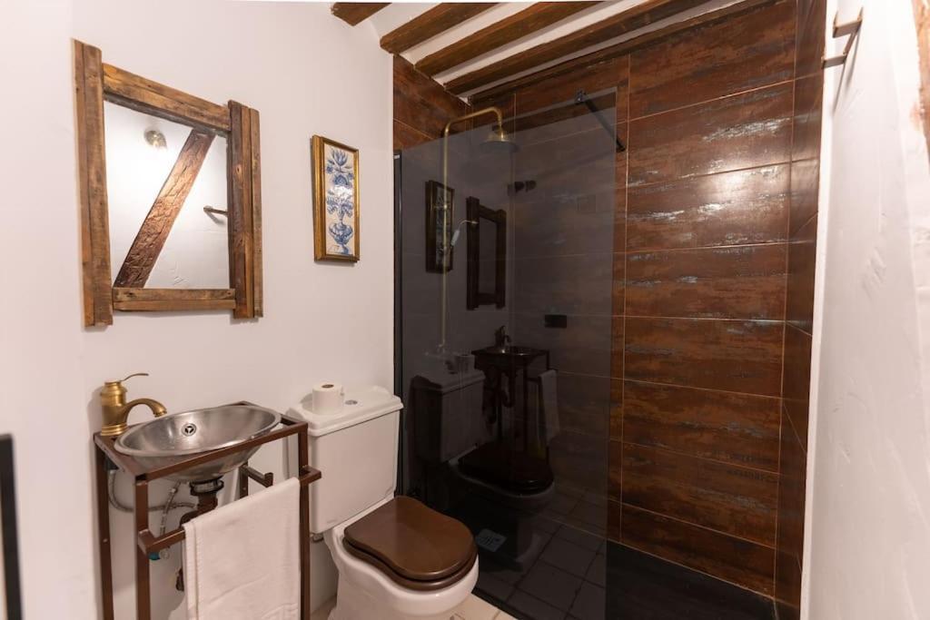 Encantador Apartamento En Calle Segovia マドリード エクステリア 写真