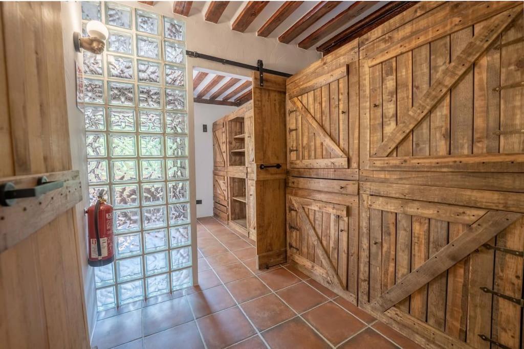 Encantador Apartamento En Calle Segovia マドリード エクステリア 写真